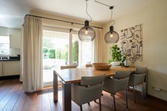 bg eethoek-overkapt terras.jpg